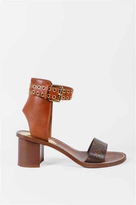 louis vuitton sandels|Louis Vuitton passenger sandals.